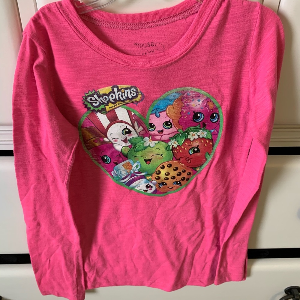 Size 7/8 shopkins pink long sleeve tee!